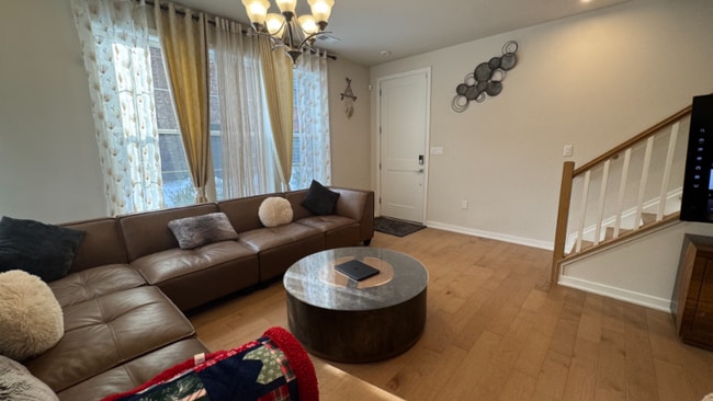 Photo - 7400 Backett Wood Ter