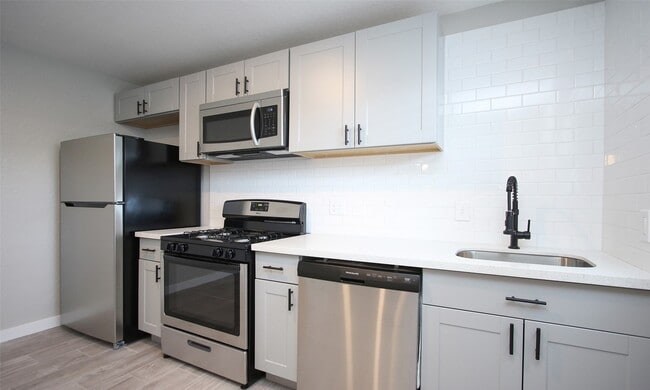 Photo - 5201 Crawford St Unit 7