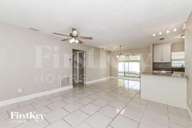 Photo - 990 Jolly Rd