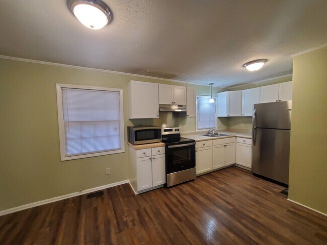 Photo - 202 Bertram Pl