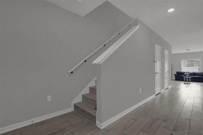 Photo - 242 Cedar Bark Ln