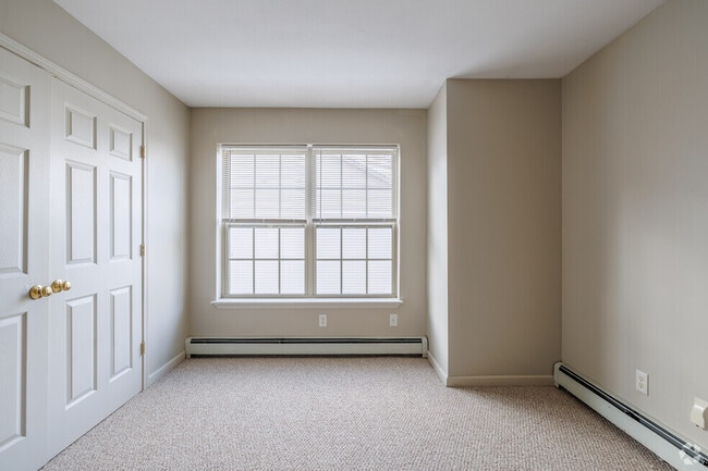 Thompson Park Apartments