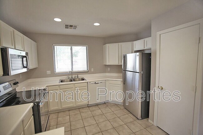 Photo - 1602 S 79th Glen