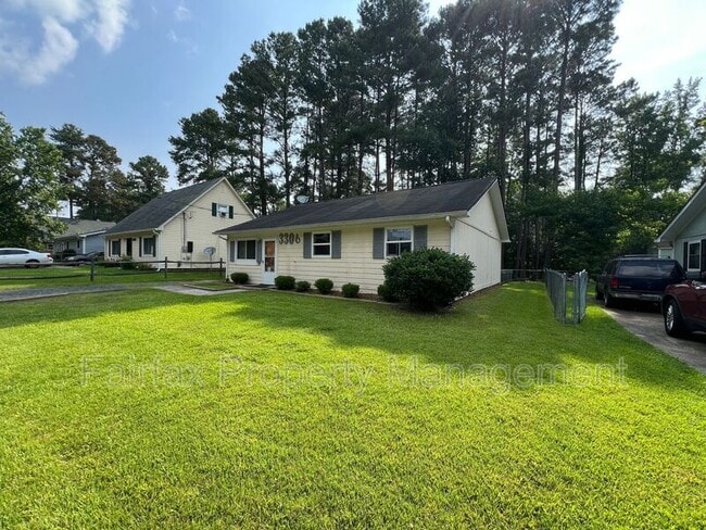 Photo - 3306 Prudence St