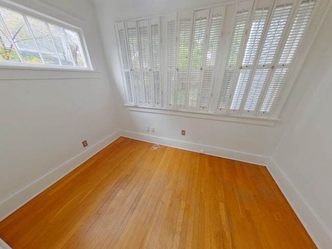 Photo - 323 S Clifton Ave