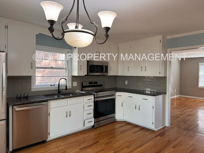 Photo - 9508 Outlook Dr