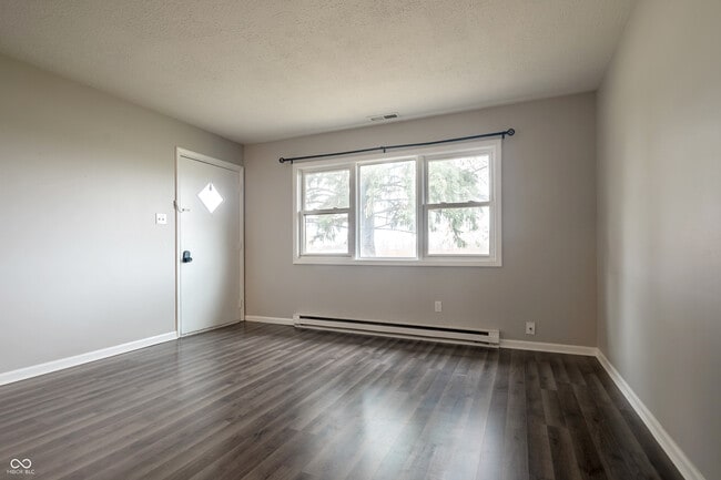 Photo - 4305 E 550 S