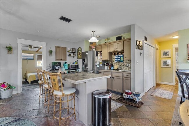 Photo - 21322 Austin Ave