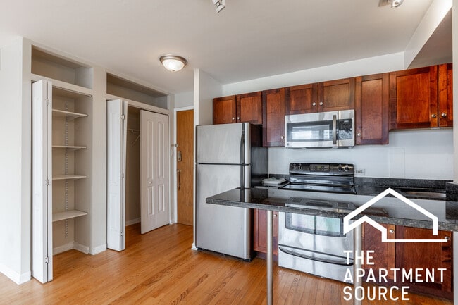 Building Photo - 4180 N Marine Dr Unit 1302 Rental