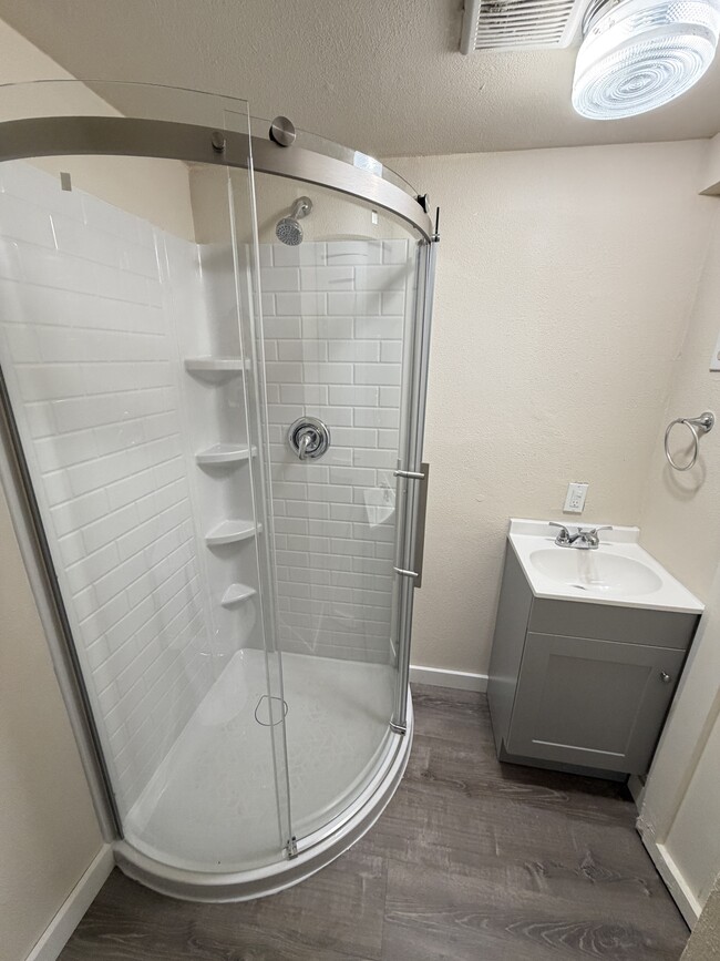Photo - 2709 W Rose Hl St Unit 2