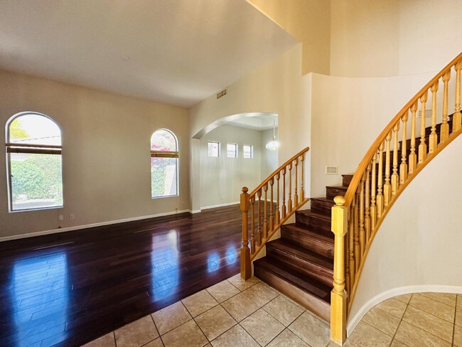 Photo - 672 W Raven Dr