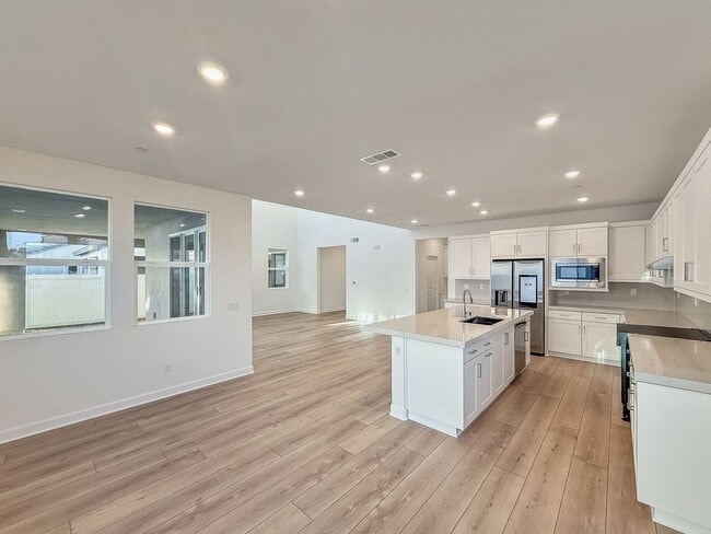 Building Photo - Beautiful 4B/4BA Newly Built Home in Ocean...