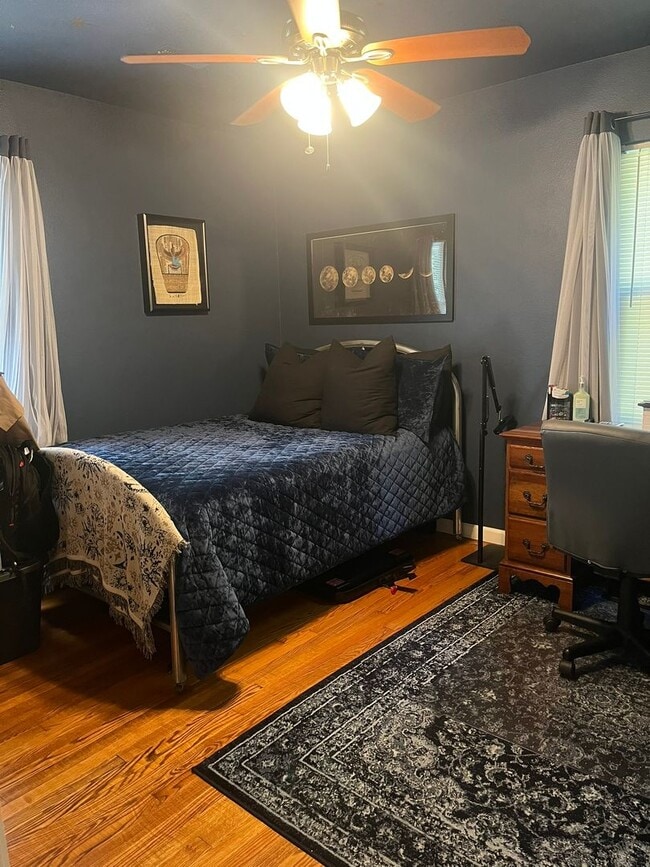 Photo - Gorgeous private home in Altavista!