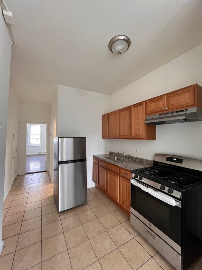Building Photo - 89 Belmont Ave Unit 1L Rental