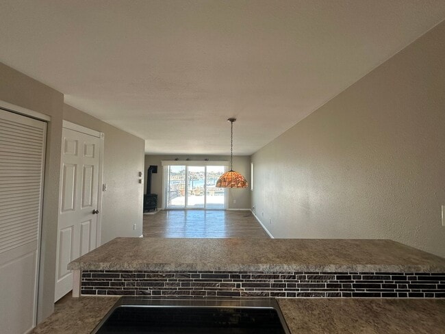 Photo - Move-In Special! 1/2 Month off Rent! 2 Bed 2 Bath Waterfront Condo in Sandy Point