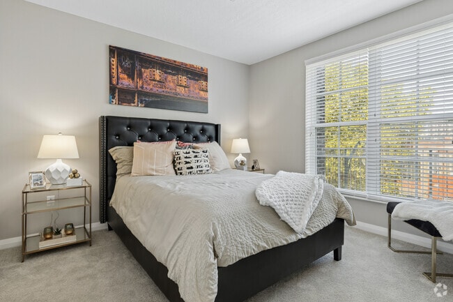 2BR, 2BA - 1,021SF - Bedroom