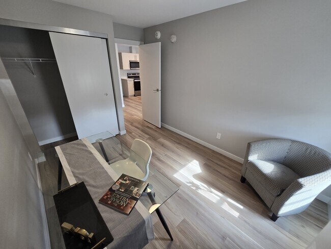 Photo - 475 St Anne's Rd Unit 102