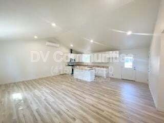 Photo - 1246 Hughes St