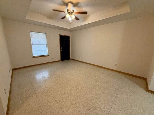 2532 Crockett St Unit B