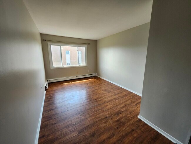 Photo - 14 Reading Crescent Unit 8