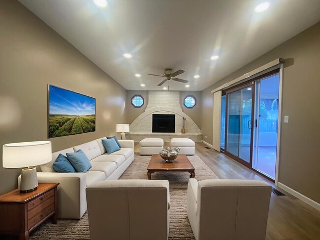 Photo - 30 Wildwood Dr