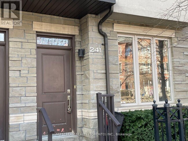 Photo - 241 South Park Rd