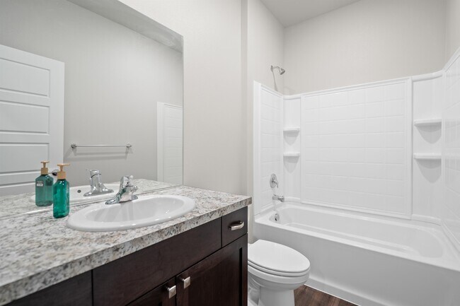 Photo - 5909 W Jamestown Ln