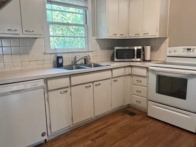 Photo - 1634 Mayhew St House