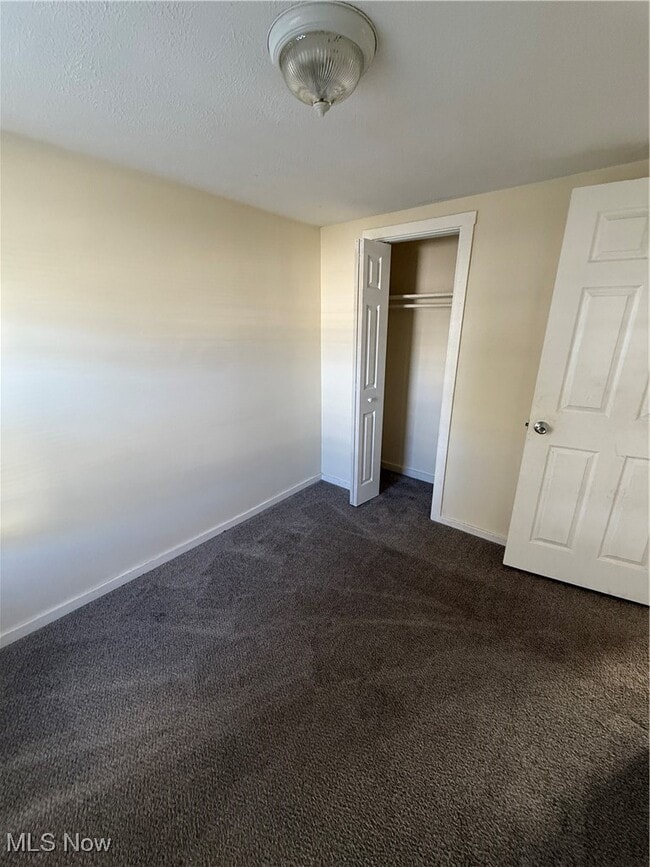 Building Photo - 368 Stewart St Unit 3