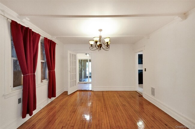 Photo - 200 Parkview Ave