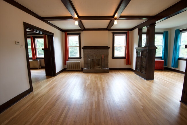 Building Photo - 218 Pennsylvania Blvd Unit Floor 1