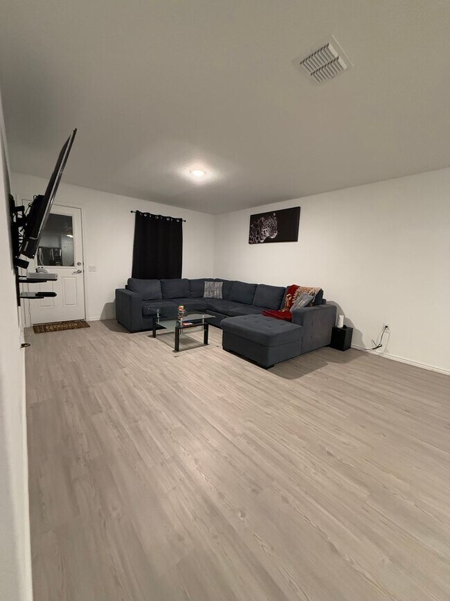 Photo - 13510 Sneed Ter