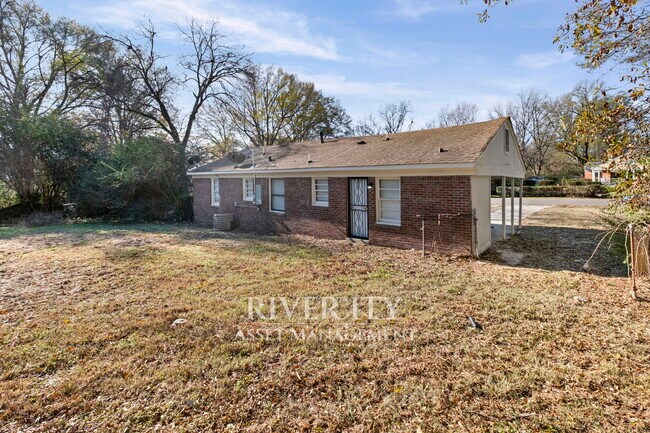 Photo - 4056 Grantham Rd