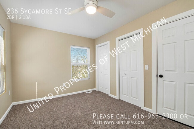 Photo - 236 Sycamore St SE