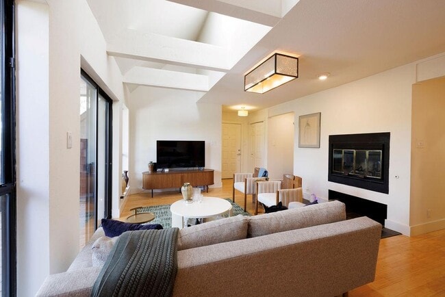 Photo - 7320 Cave Hollow Dr
