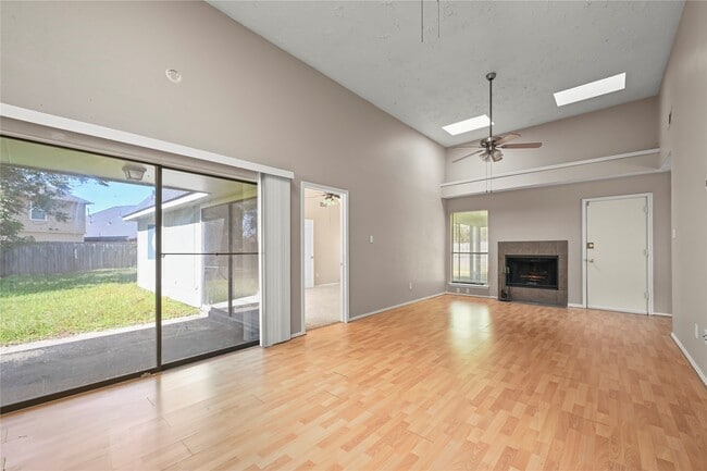 Photo - 6903 Foxcroft Ln Casa