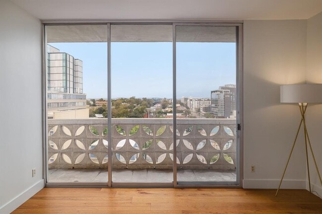 Photo - 1801 Lavaca St Unit 6M