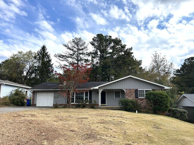 Building Photo - Updated Home near Emory University