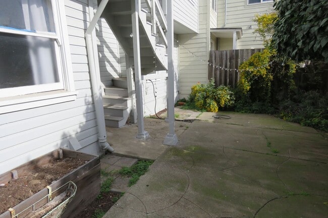 Photo - 2 Bedroom with VIEWS in Sunnyside Neighborhood