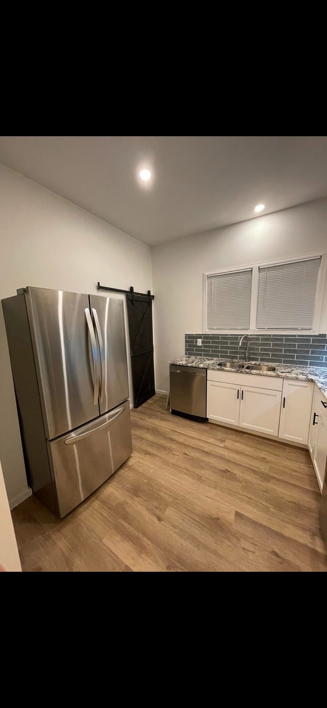 Photo - 131 N 37th St