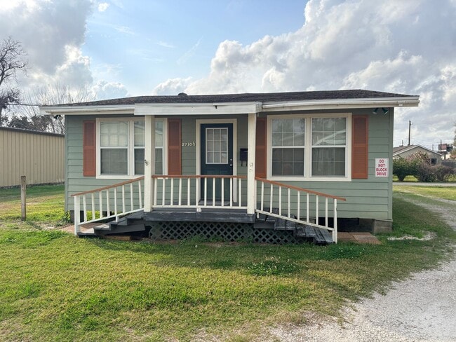 Building Photo - 2710 1/2 Hodges Street