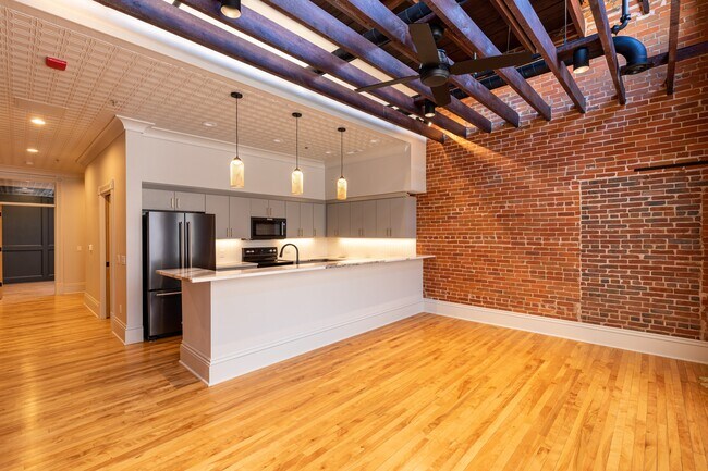 Newburg Flats On Pearl**No Vacancies**