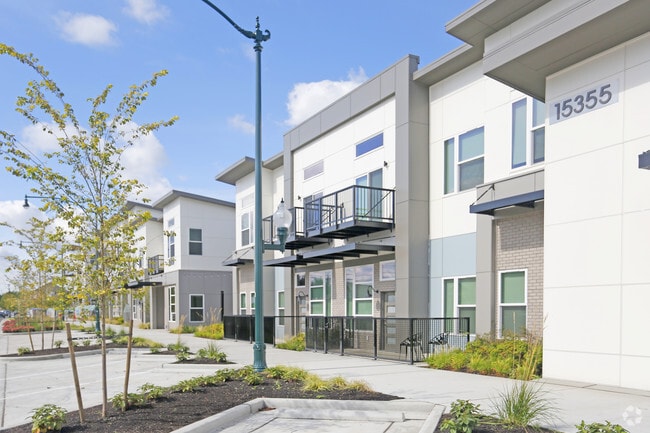 Building Photo - The Main Apartments
