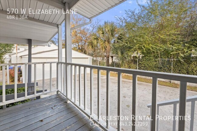 Photo - 570 Elizabeth Ln W