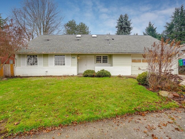 Building Photo - 3902 NE 135th Ave Rental
