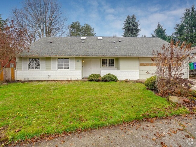 Building Photo - 3902 NE 135th Ave Rental