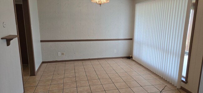 Photo - 2909 Cypress Dr