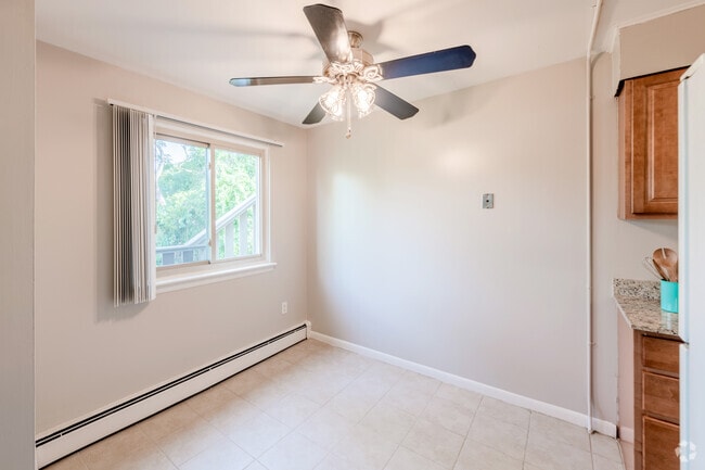 1 BR, 1 BA