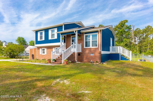 Building Photo - 213 9 Mile Rd