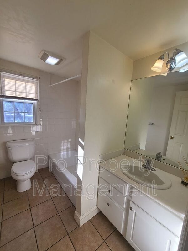 Photo - 133 Railroad St